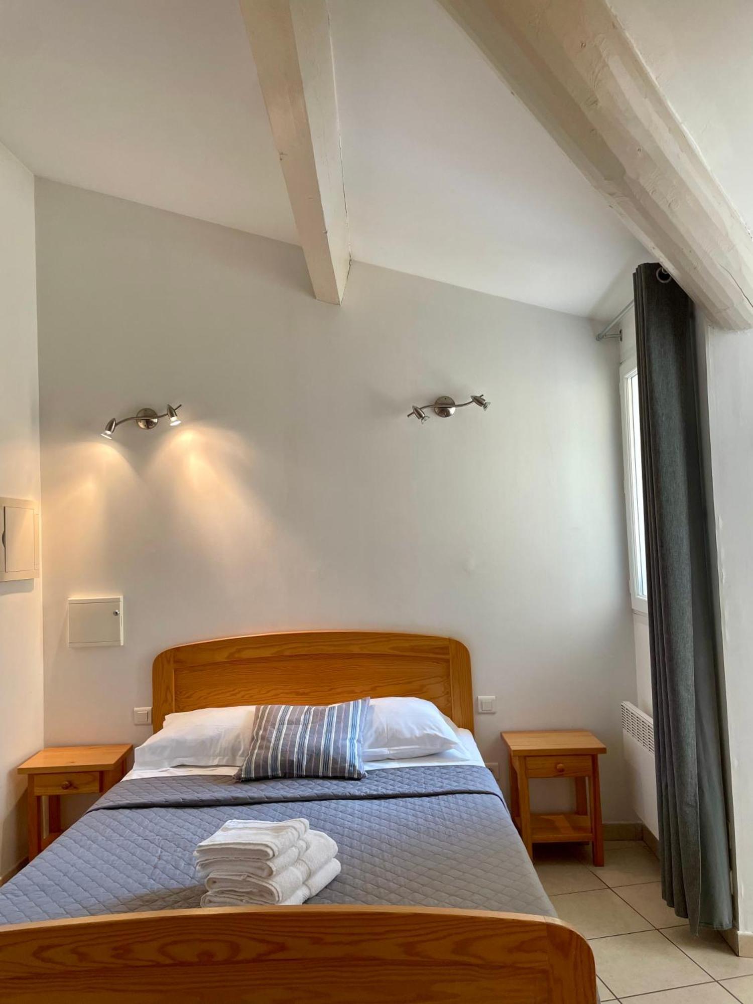 Hotel L'Escale 艾格-莫尔特 外观 照片